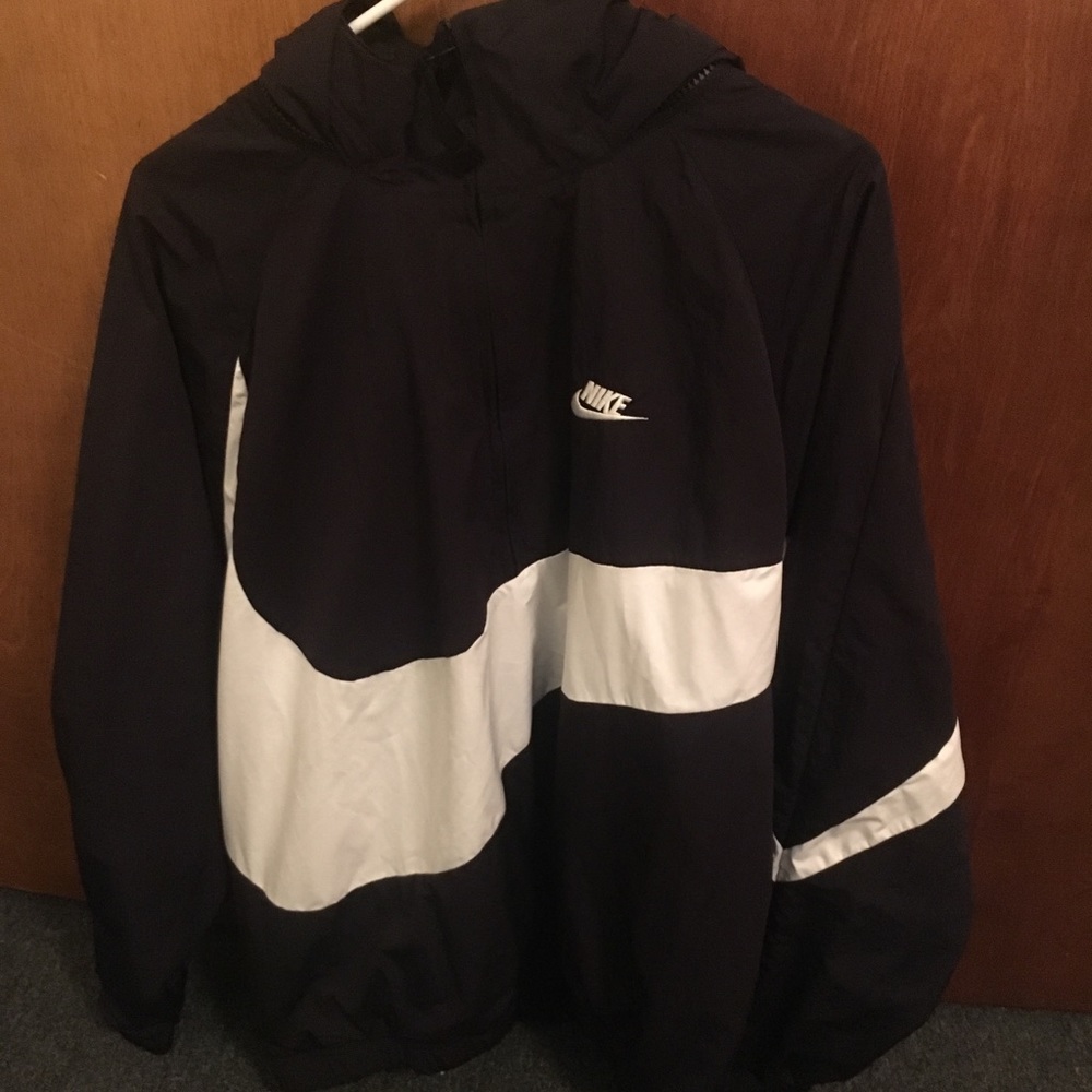 Nike windbreaker